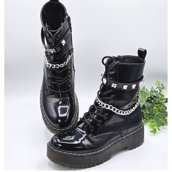 Union Bay Karina Platform Boots Sz 7 Chain Studded Black‎ Patent Leather Grunge - Picture 1 of 9